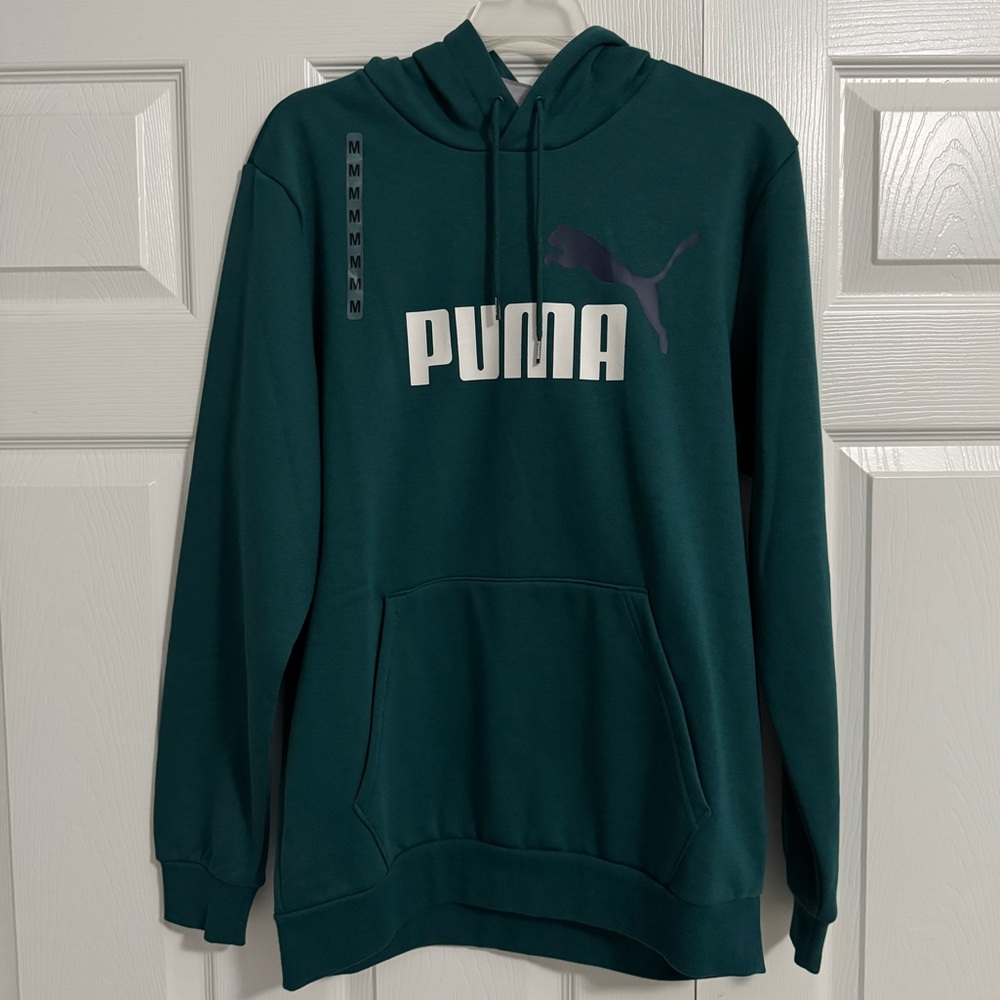Brand new puma hoodie, Size M